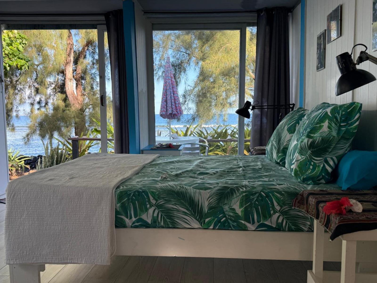 Bungalow Vue Lagon 180 Degre, La Maison Bleue Муреа Экстерьер фото